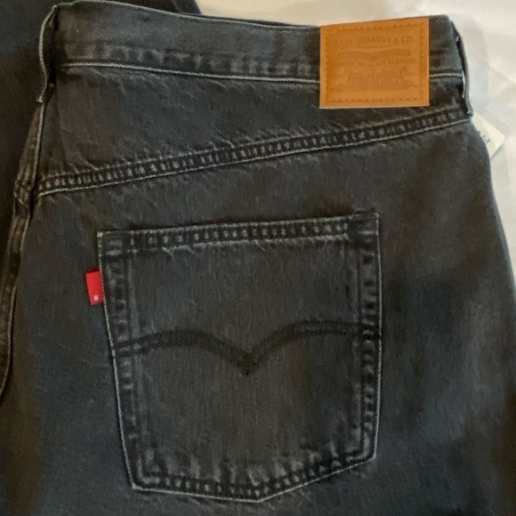NEW — Levi's Women's Premium Ribcage Straight Ankle Jeans Size 24 - Picture 6 of 8